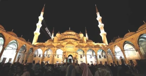 Hz. Yunus Duası: Anlamı ve Türkçe Okunuşuyla Hayatınıza Renk Katın!