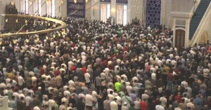 Sakarya'da Bayram Namazı Saati 2026: Hangi Saatte Kılınacak? Öğrenin!